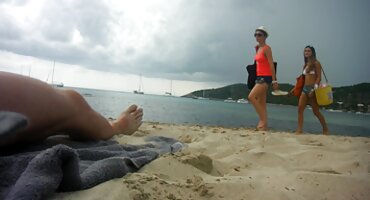 কেনজি রিভস একটি লোকের কাছ থেকে তার মসৃণ পাছায় প্রচুর শুক্রাণু পায় . ভিডিও হট সেক্স