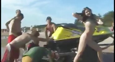 ডিলডো এবং ভাইব্রেটর সহ ভেগা ভিক্সেন কাম। হট সেক্সি বিএফ