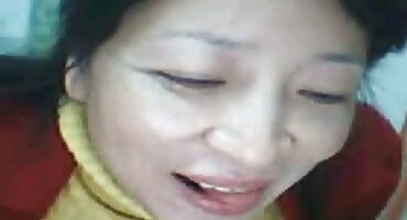 স্টকিংস পরা একটি মেয়ে লোকটির পুরুষাঙ্গের উপর তার পাছা দিয়ে লাফ দেবে এবং হাহাকার করবে হট সেক্স ভিডিও বেঙ্গলি