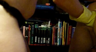 হস্তমৈথুন করতে করতে গুদ পাতলা আর চিকন আমাদের হট ভিডিও সেক্স সম্পূর্ণ উলঙ্গ হতে লাগলো