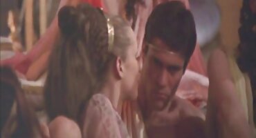 এলসা জিন বয়ফ্রেন্ডকে তার হট সেক্স বিএফ ভিডিও বন্ডেজ এবং ফাকিং পর্ণ দিতে বলে.