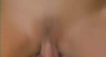 রসালো ফর্ম সহ একটি স্বর্ণকেশী তার হট সেক্স ভিডিও স্টকিংস বন্ধ ছাড়া fucks