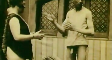 শ্যামাঙ্গিনী ভগ মধ্যে fucked পায় এবং একটি আঙুল এবং চোদা সঙ্গে ভগাঙ্কুর উদ্দীপিত হট সেক্স ভিডিও