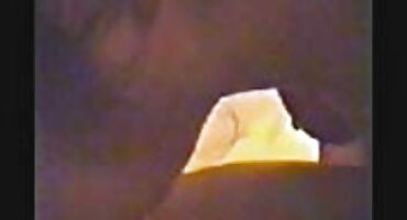 গোপন ক্যামেরায় একজন ম্যাসিউসের সাথে যৌনতা সেক্সি হট বিএফ শুট করেছে।