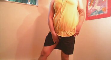 মেয়েটি প্রথমবারের মত পাছার ভিতর আর বাঁড়া থাকবে। হট গার্ল সেক্স ভিডিও