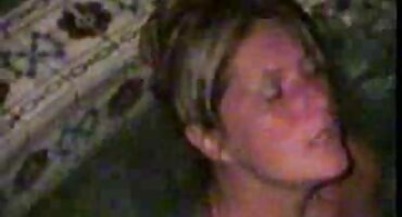 বাবা বীর্যের মধ্যে তার পা চাটছে পরে তাদের উপর একটি nigga হট সেক্স ভিডিও বাংলা শেষ