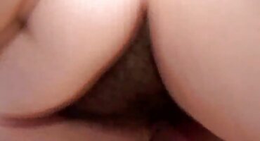 পরিণত ভদ্রমহিলা সানি লিওনের হট সেক্স ভিডিও তার স্বামীর সাথে প্রতারণা করছেন হিপনোটিস্টের সাথে।