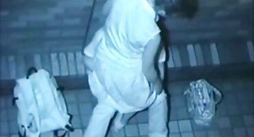 একটি হট সেক্সি বিএফ সুন্দর মেয়ে একটি বড় valyn চোদা আগে তার ভগ প্রসারিত