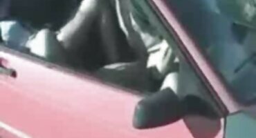 পাঁচ সেকেন্ডের মধ্যে স্বর্ণকেশী বখাটে হট বাংলা সেক্স ভিডিও প্রতিবেশীকে প্রলুব্ধ করে।