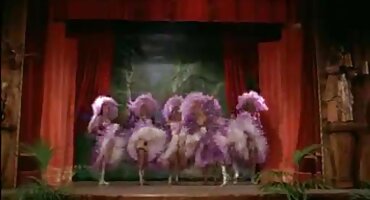 বহু রঙের চুলের একটি মেয়ে একটি লোকের সাথে লেগিংস পরছে। হট হট সেক্স ভিডিও