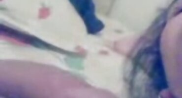 ব্লন্ডি হট হট সেক্স ভিডিও থেকে কঠিন গলা ব্লোজব।