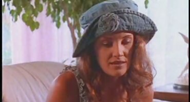 বস্টি সানি লিওনের হট সেক্স ভিডিও পরিপক্ক শ্যামাঙ্গিনী লোকটির বল টেনে ধরে ঝাঁকুনি দেয়।