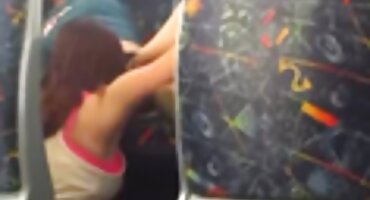 মোটা ছানা সোফায় নগ্ন মাই এবং স্ট্রিপ চায়না হট সেক্স ভিডিও দেখায়।