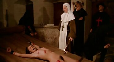 রাশিয়ান স্বর্ণকেশী এবং ঠোঁট উপর বাঁড়ার হট সেক্স ভিডিও সঙ্গে গভীর ওরাল সেক্স