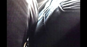 স্বর্ণকেশী তার বান্ধবীর মুখের উপর তার ভগ হট বাংলা সেক্স ভিডিও নিয়ে বসে আছে এবং কুনি থেকে আর্তনাদ করছে